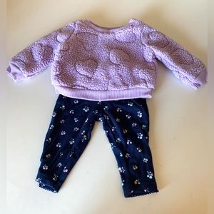 Cat & Jack Lavender Fleece Sweatshirt & Blue Floral Leggings